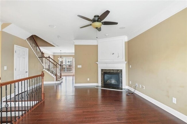 Photo - 2470 Natoma Ct SE