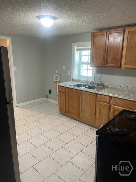 Photo - 501 Tuten Ave