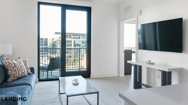 Photo - 1007 S Mint St Unit 716