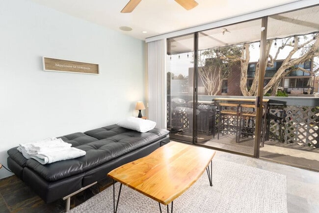 Building Photo - 2990 Mission Blvd Unit ID1024440P