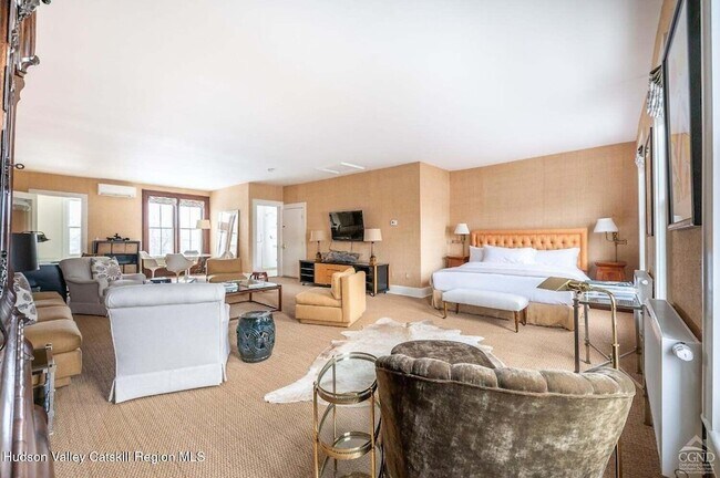 Photo - 613 Warren St Unit 2