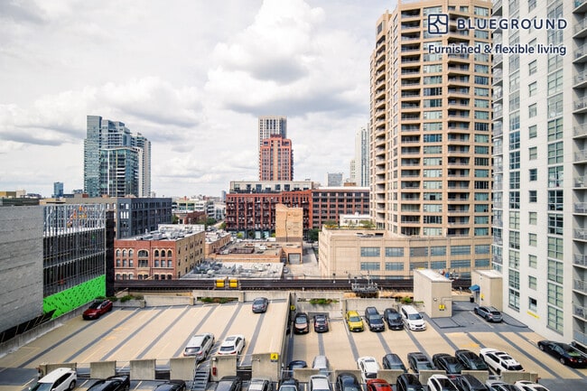 Photo - 165 N Desplaines St Unit FL9-ID1275