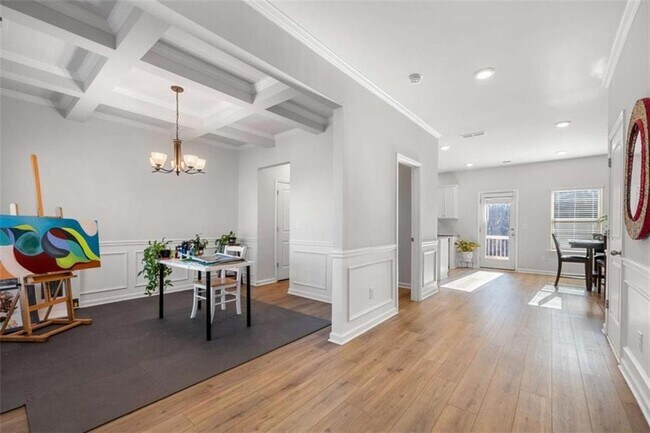 Photo - 925 Lakehaven Ln