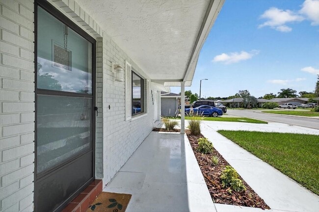 Photo - 7725 Summertree Ln