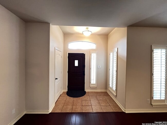Photo - 1303 Bluff Forest