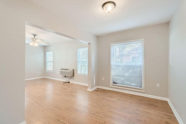Photo - 224 E Boyd St