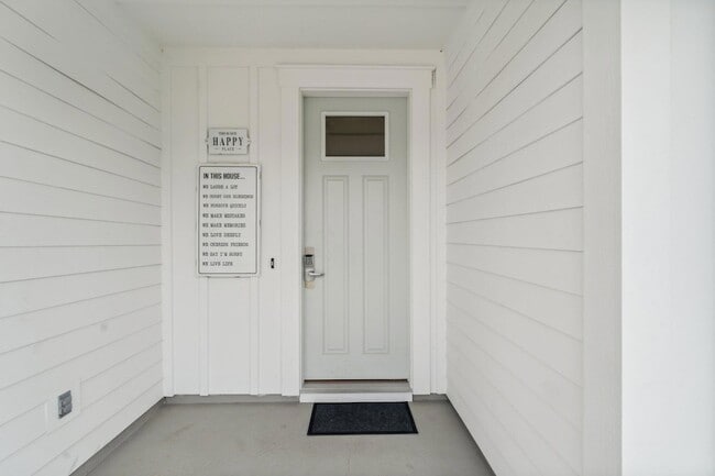 Photo - 712 Landing Cir