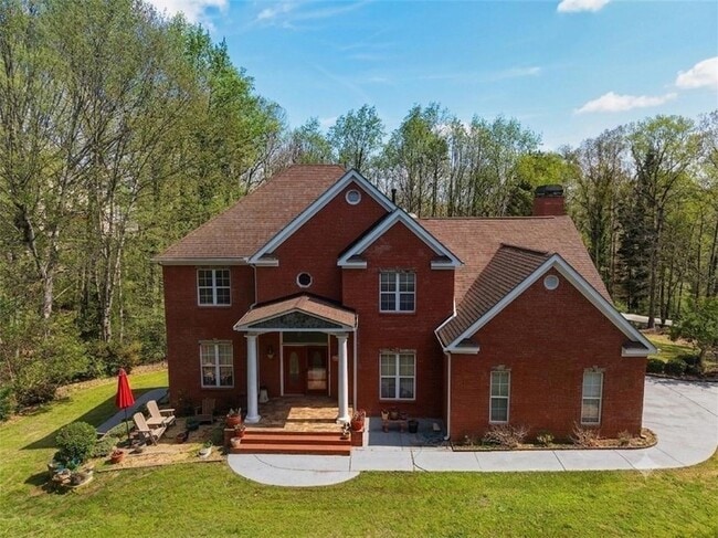 Building Photo - 915 Chipley Ct NE