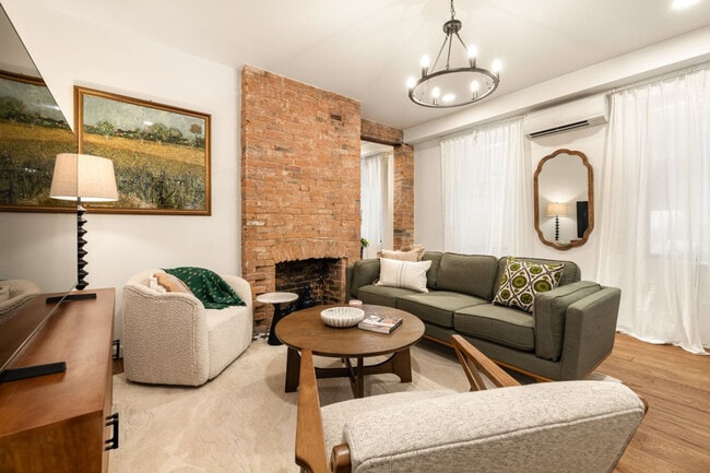 Building Photo - 1510 Race St Unit ID1056154P