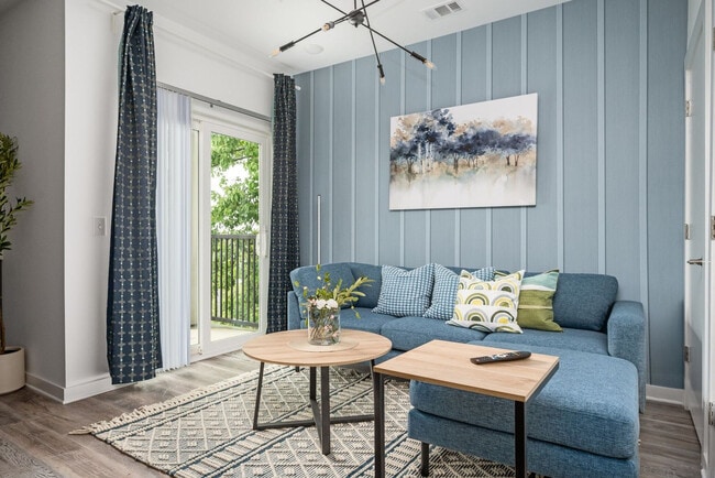 Building Photo - 542 Boulevard NE Unit ID1299407P