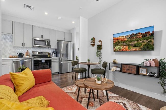 Building Photo - 4225 N 32nd Pl Unit SI ID1492095P