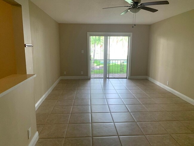 Photo - 708 SE 2nd Ave Unit 324