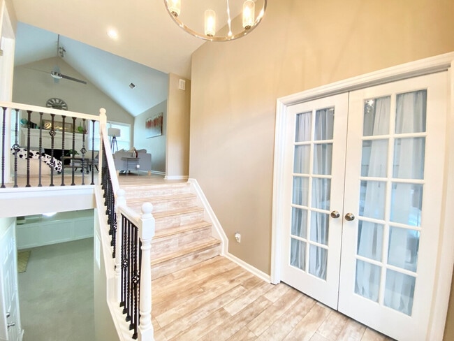 Photo - 1345 Yorktown Dr NW Unit ID1254391P