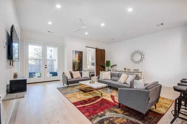 Building Photo - 4109 Hare St Unit ID1019559P