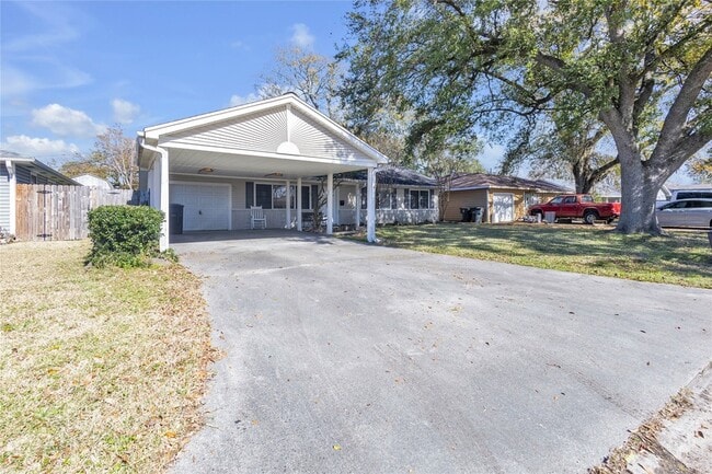 Photo - 2848 Azalea Ave