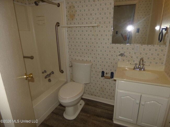 Photo - 360 Wilson Dr
