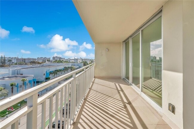 Photo - 9500 W Bay Harbor Dr Unit 7H