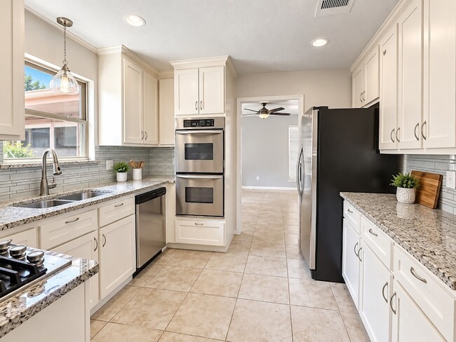 Photo - 3103 Southern Hills Dr