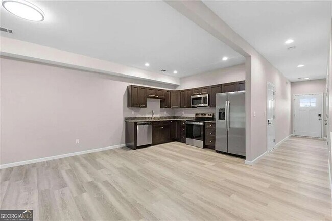 Photo - 403 Aaron Brown Rd