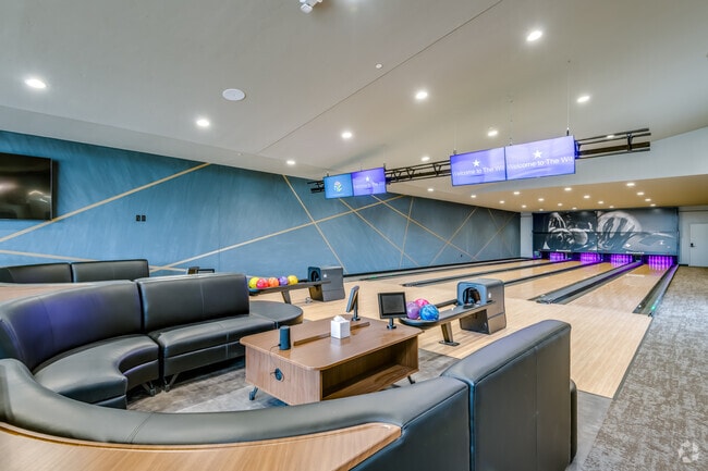 Bowling alley - The Wit : Resort Style Living