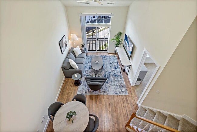 Photo - 1800 Diagonal Rd Unit ID1395448P