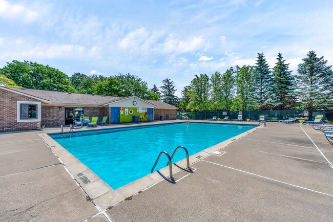 Photo - Edge at Novi - Novi, MI