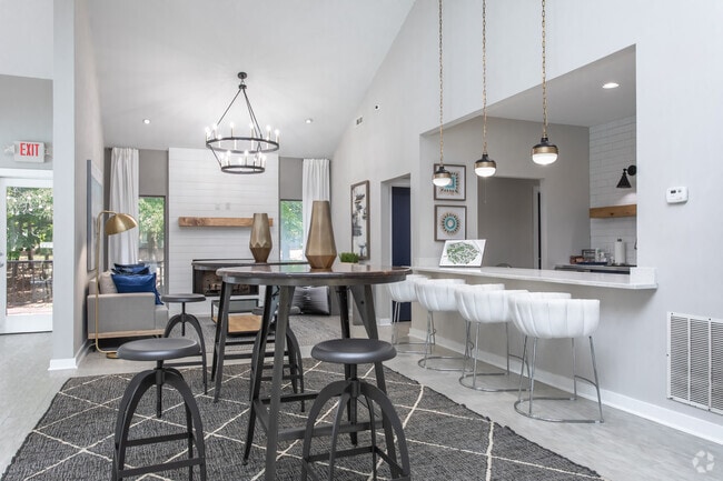 Clubhouse - Avenues at Holcomb Bridge