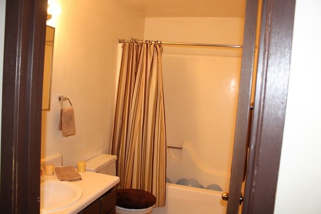 Photo - Stones Crossing Apartments