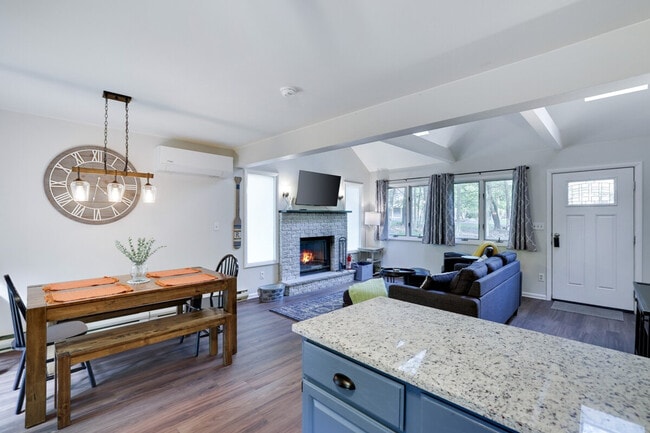 Photo - 141 Tommy's Ln Unit SI ID1032009P