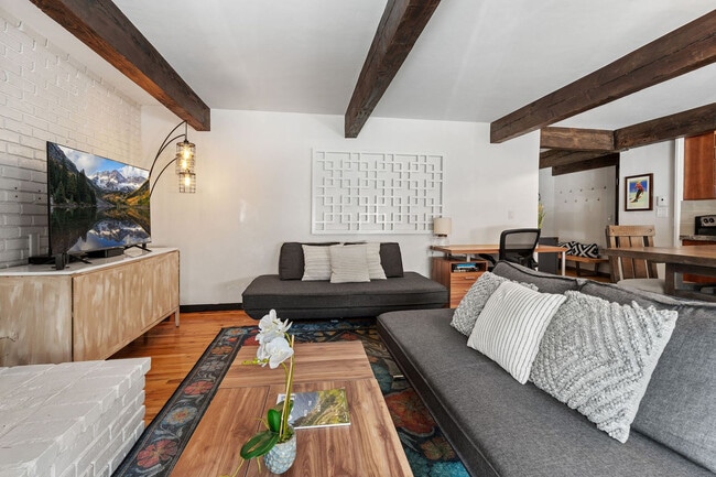 Photo - 1039 E Cooper Ave Unit ID1339918P