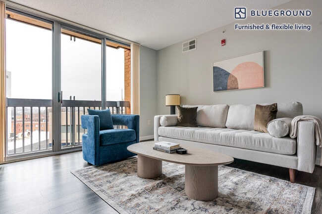 Building Photo - 4835 Cordell Ave Unit FL6-ID1235