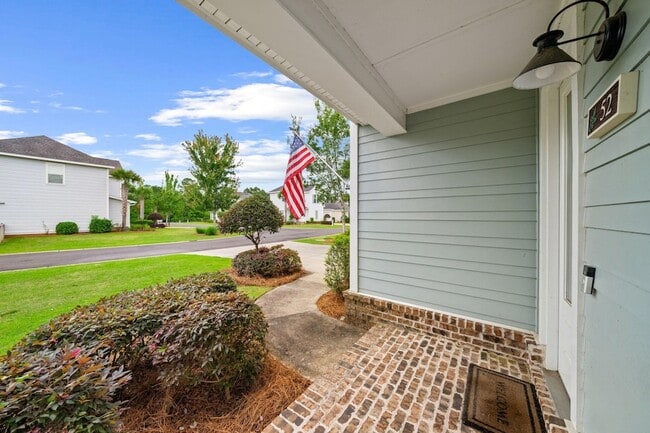 Photo - 52 Chapman St