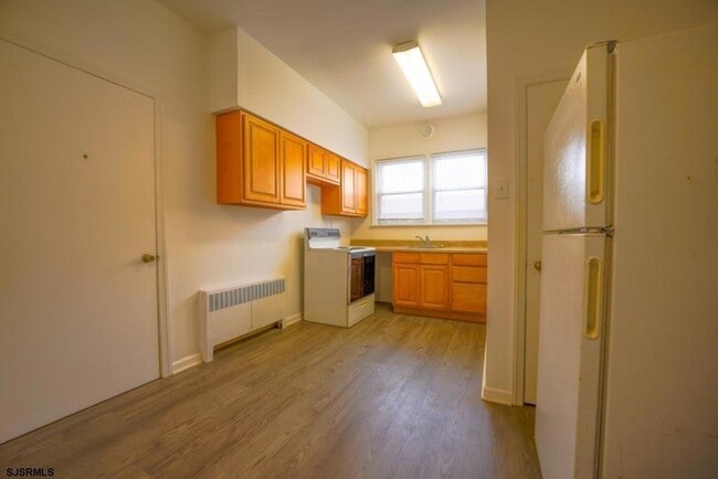 Photo - 16 N Sacramento Ave