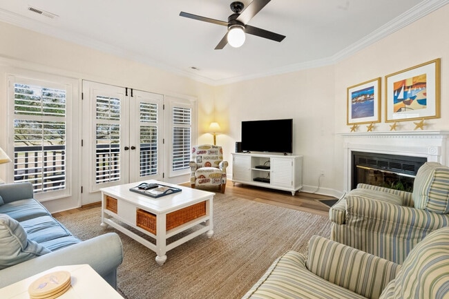 Photo - 34 Collins Meadow Dr Unit ID1253486P