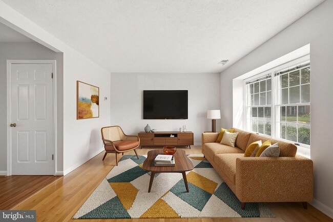 Photo - 504 Tudor Dr