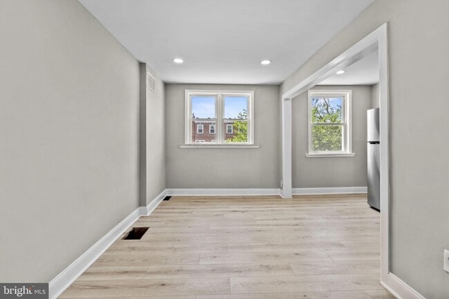 Photo - 1072 Tremont Dr