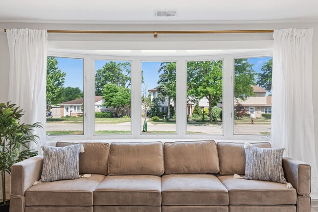 Building Photo - 1023 S Wolf Rd Unit ID1032513P