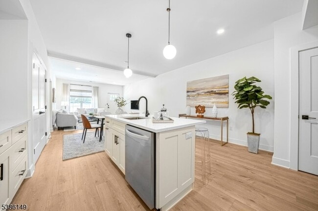 Photo - 20 Encampment Court