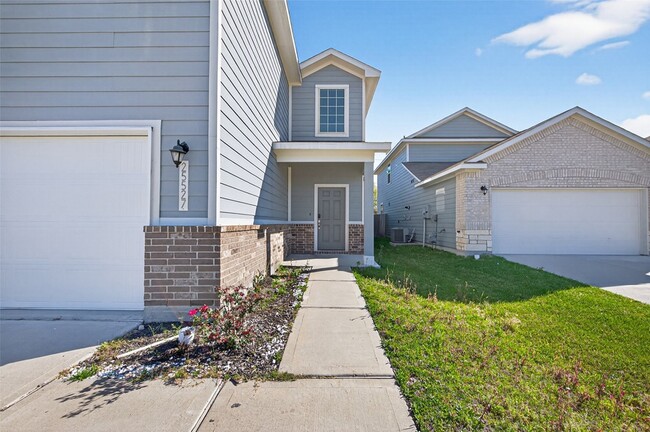 Photo - 25527 Valverdant Ct