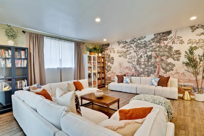 Building Photo - 6468 Pfeiffer Ranch Rd Unit ID1308903P