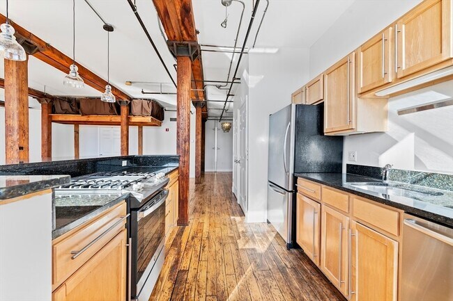 Photo - 881 E 1st St Unit 302