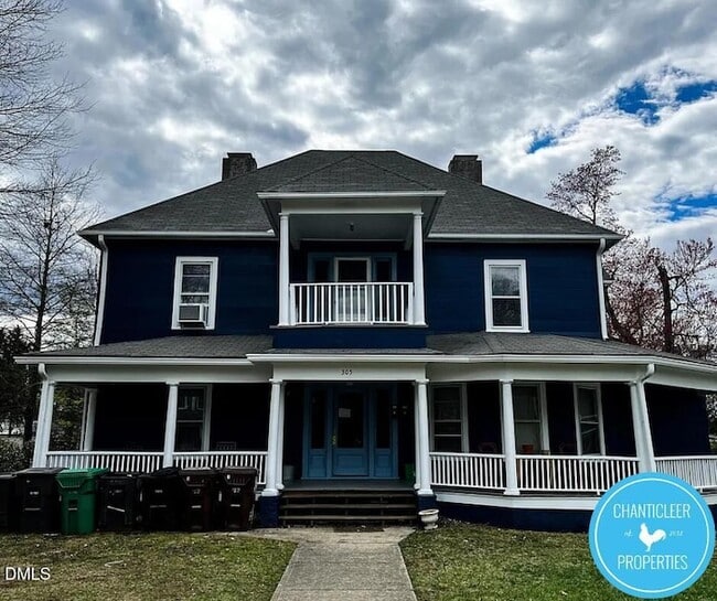 Photo - 305 Oakwood St Unit 2