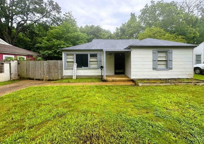 Photo - 1644 Russwood Rd