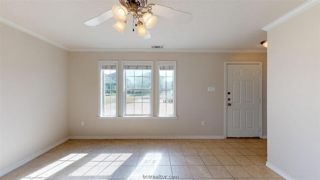 Photo - 2318 Cornell Dr