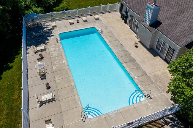 Photo - WoodsEdge Apartments