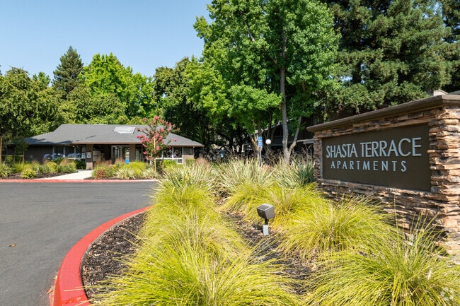 Monument Sign - Shasta Terrace