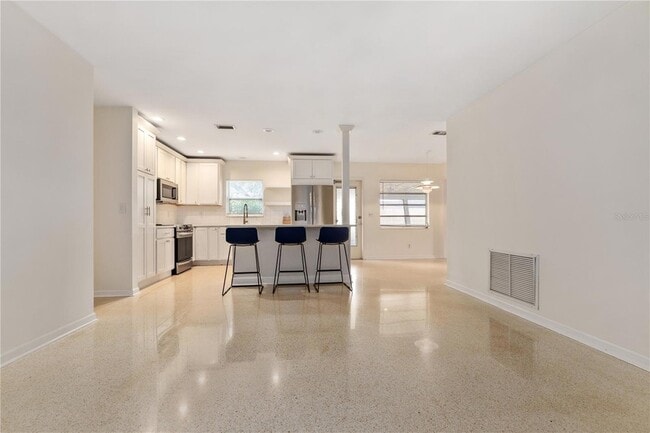 Photo - 12902 Forest Hills Dr