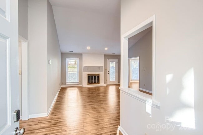 Photo - 7201 Canyon Dr