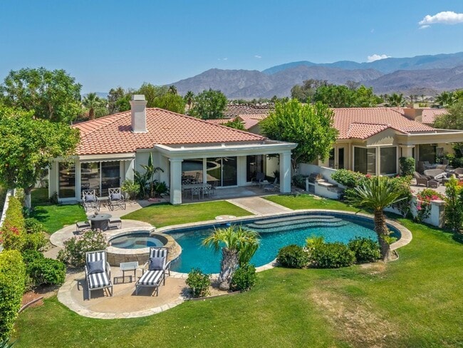 Building Photo - 57461 Spanish Hills Ln