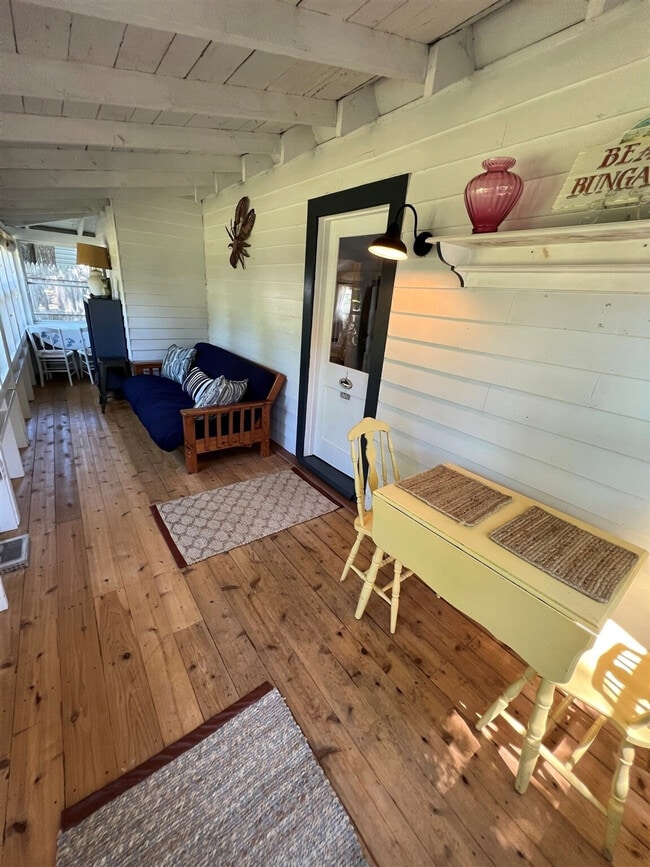 Photo - 19 Naomi St Unit ID1255632P